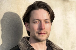 ON HYBRID ART – ZUR AUSSTELLUNG VON MAJA SMREKAR MIT GÄSTEN