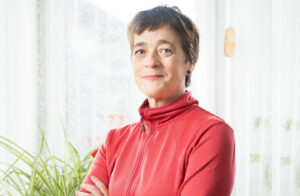 Otvoritev: “What if we built it and the center held?” z branjem slovenske pesnice Barbare Korun